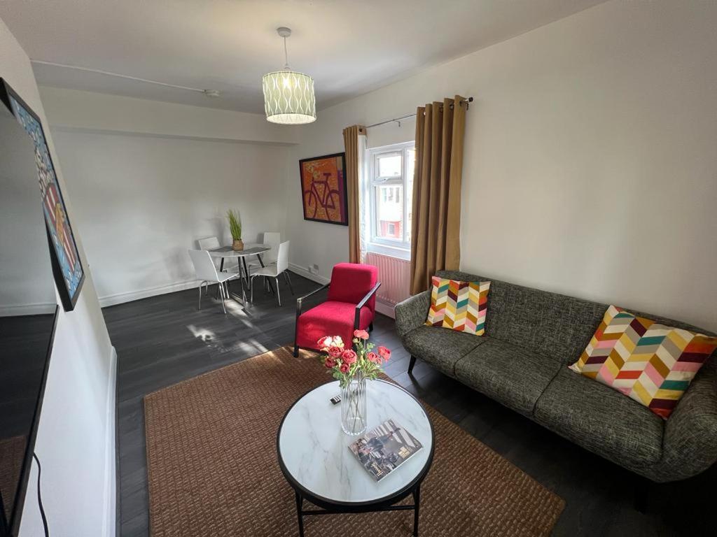 Cozy 2 Bedroom Flat Tower Bridge / Bermondsey Appartamento Londra